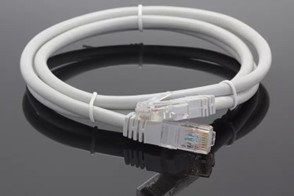 RJ45 hay đầu mạng RJ45 là một đầu nối xoắn cho cáp và mạng Ethernet, để các thiết bị như: laptop,máy tính để bàn, tivi, TVbox… có thể kết nối với đường mạng và truy cập internet.